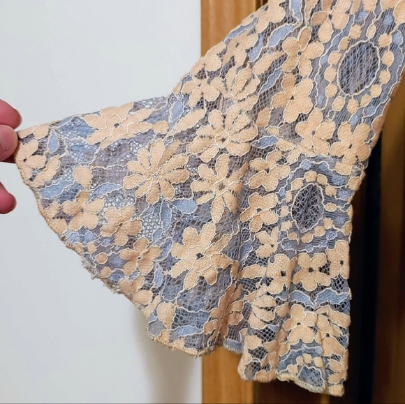 UO Lace Boho minidress,pale blue & peach the back is cutout & semi.sheer NWOT - Picture 4 of 7